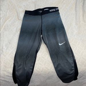 Nike Pro Cropped Leggings